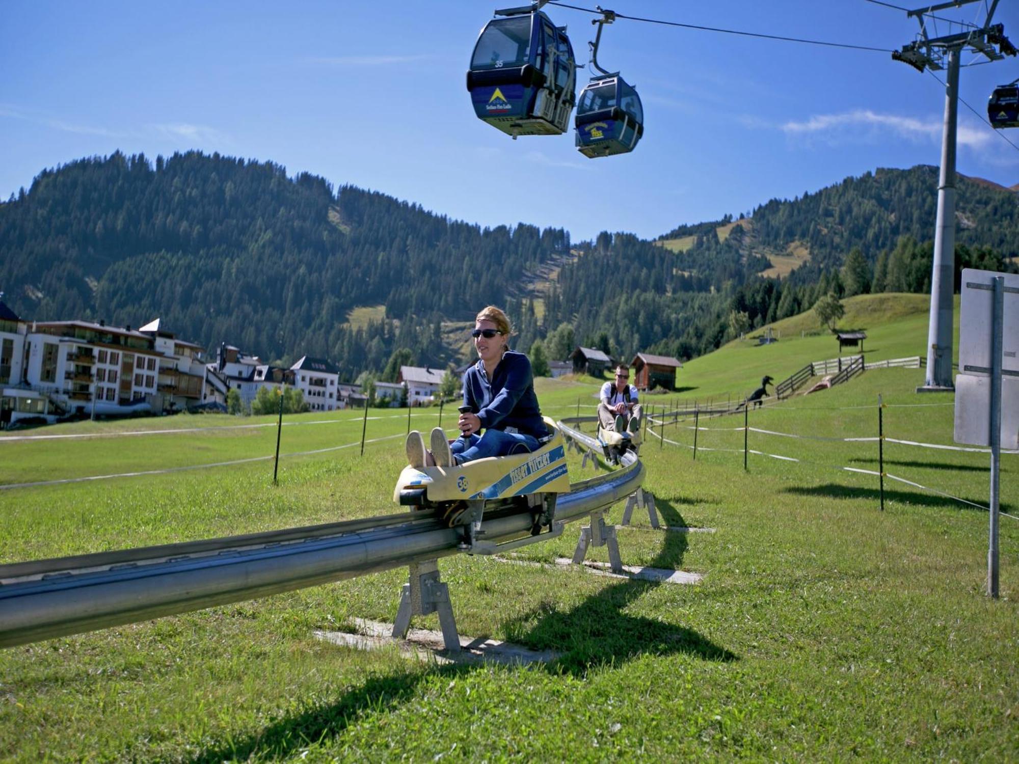 Modern Apartment In Fiss At Ski Bus Stop Exterior photo